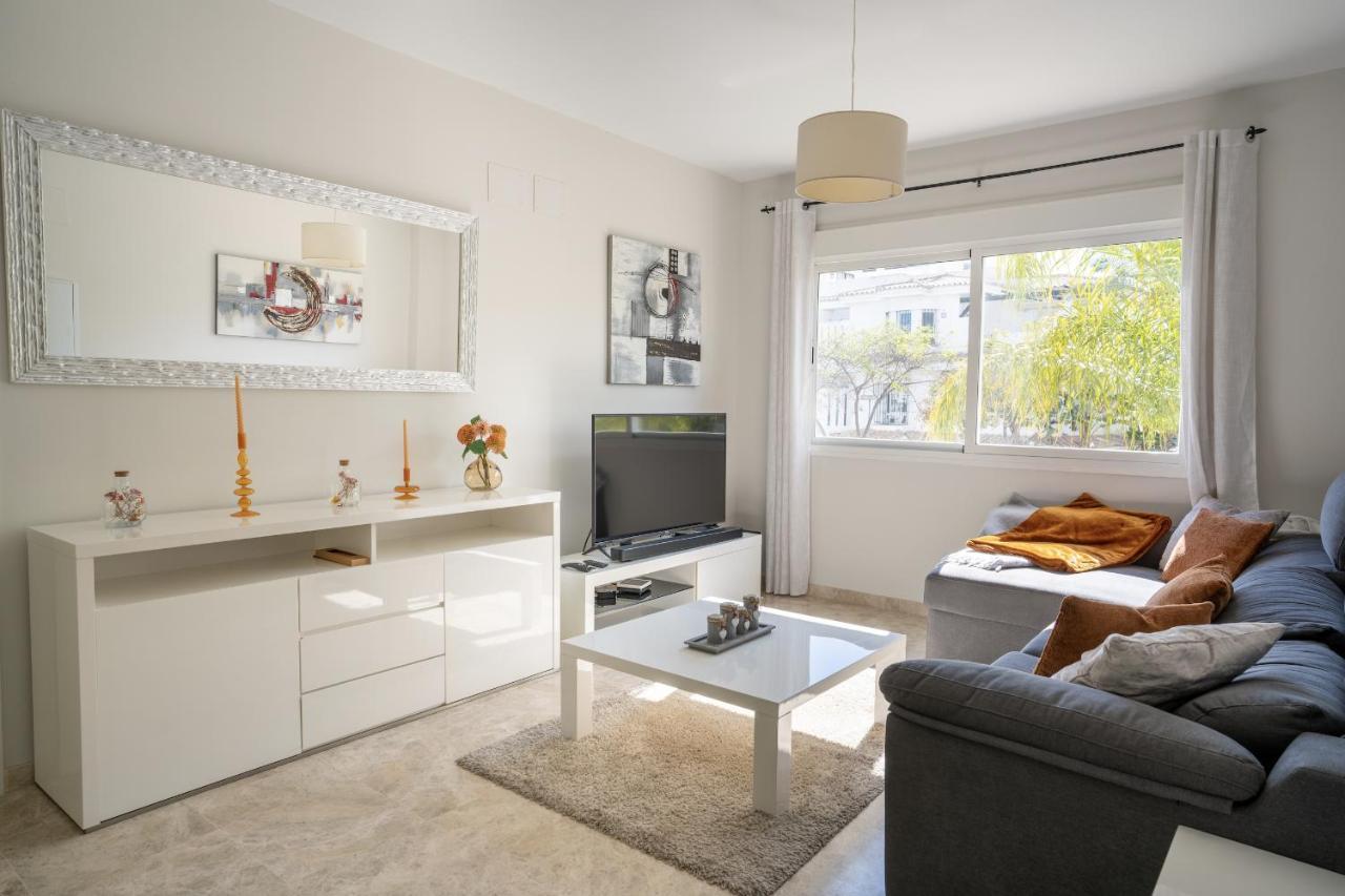 2Bdr Penthouse, Los Naranjos, W/Pool, 2Km P.Banus Marbella Exterior photo